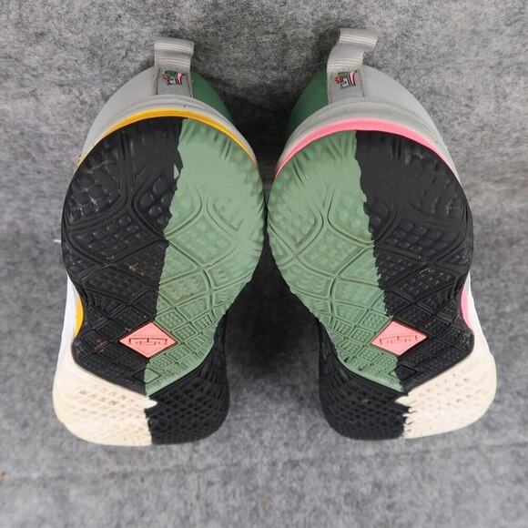 Nike Shoes Kids 3 Athletic Sneaker Space Jam Lebron 18 Bugs vs Marvin Basketball - Picture 11 of 14